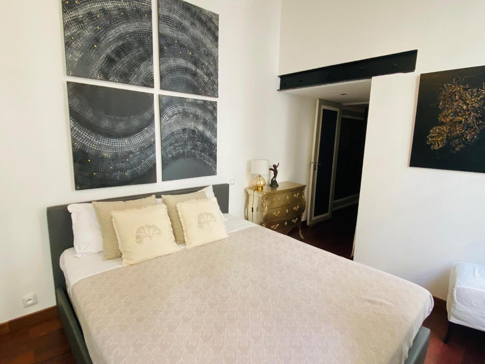 Romantic Apartment Near Le Marais Париж Экстерьер фото